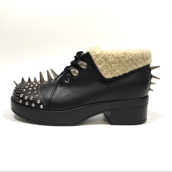 GUCCI Studded Ankle Boots -Black Leather -Faux Fur Lined -US 7 -NIB - Picture 2 of 12